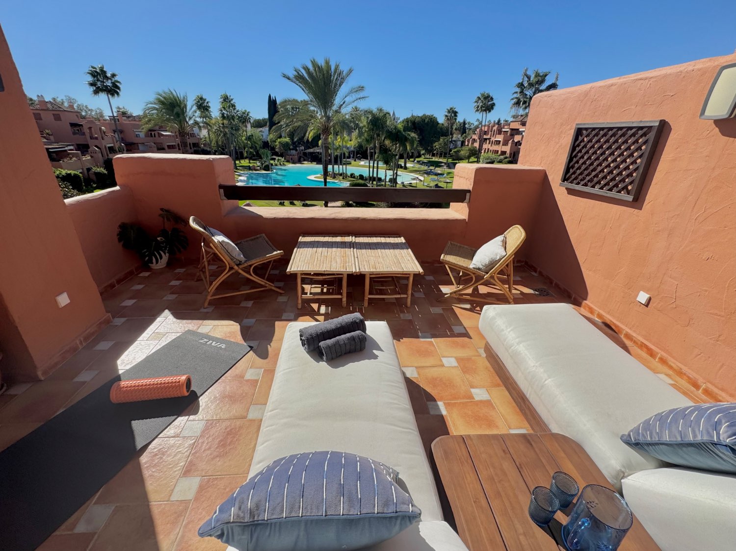 Podkroví v prodeji in Benamara-Atalaya (Estepona)