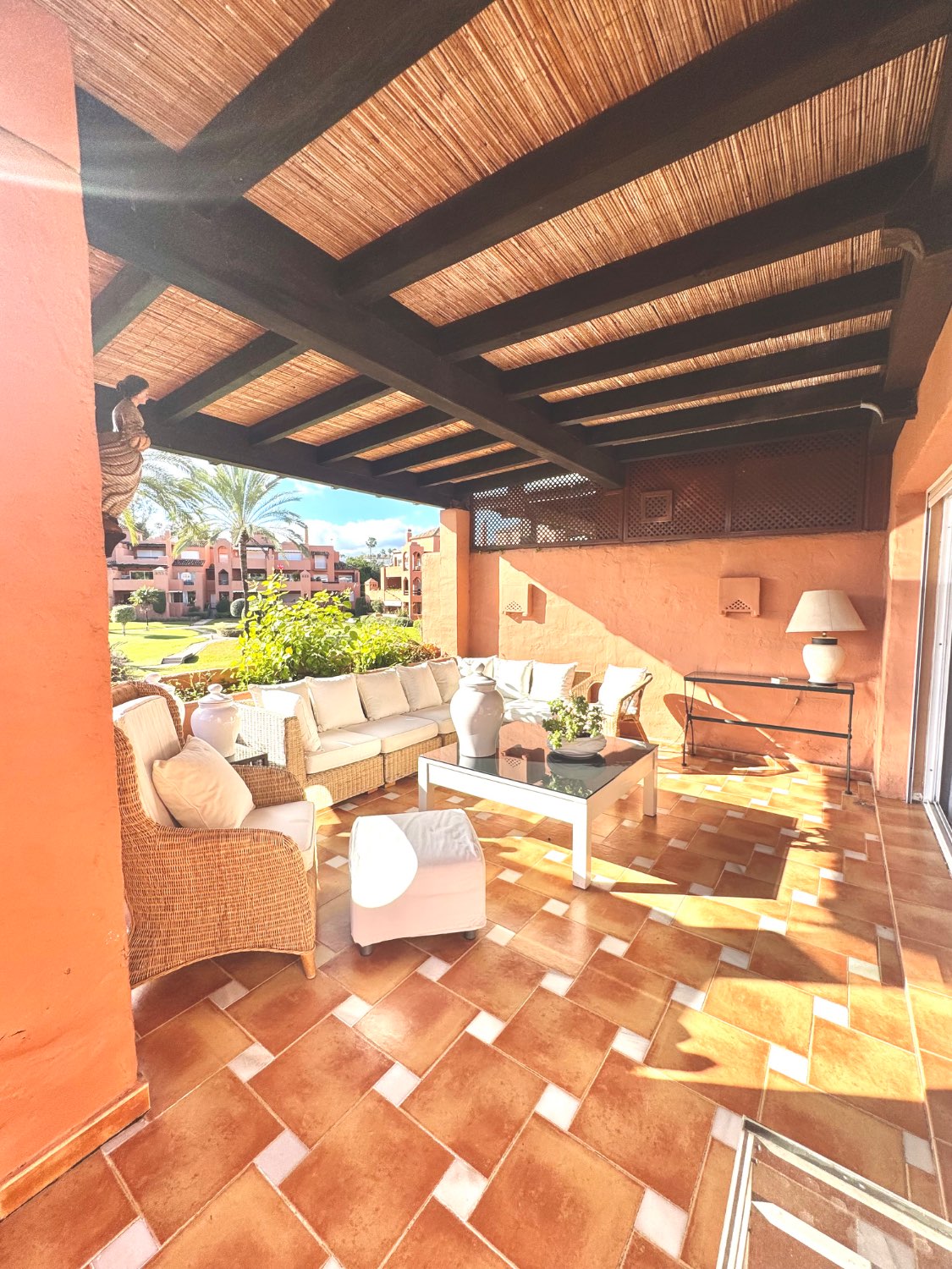 Impeccable 4-bedroom duplex penthouse in Guadalmina Baja