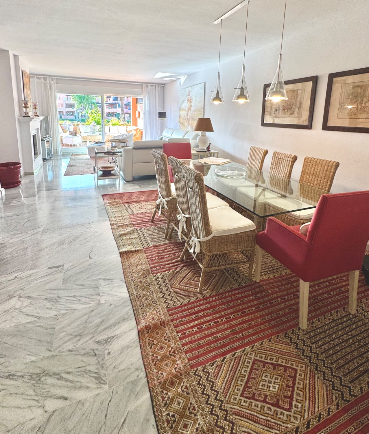 Impeccable 4-bedroom duplex penthouse in Guadalmina Baja