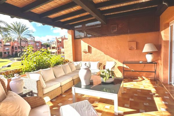 Impeccable 4-bedroom duplex penthouse in Guadalmina Baja